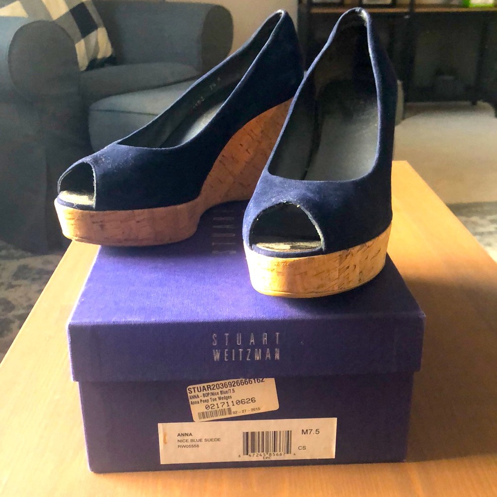 Stuart Weitzman navy blue suede peep toe wedge 7.5